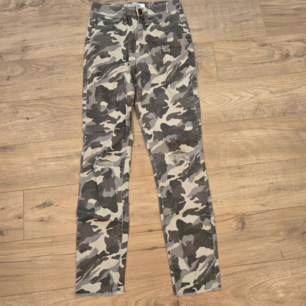 Womens Camouflage Distressed Skinny‎ Jeans Size Juniors 1/25
